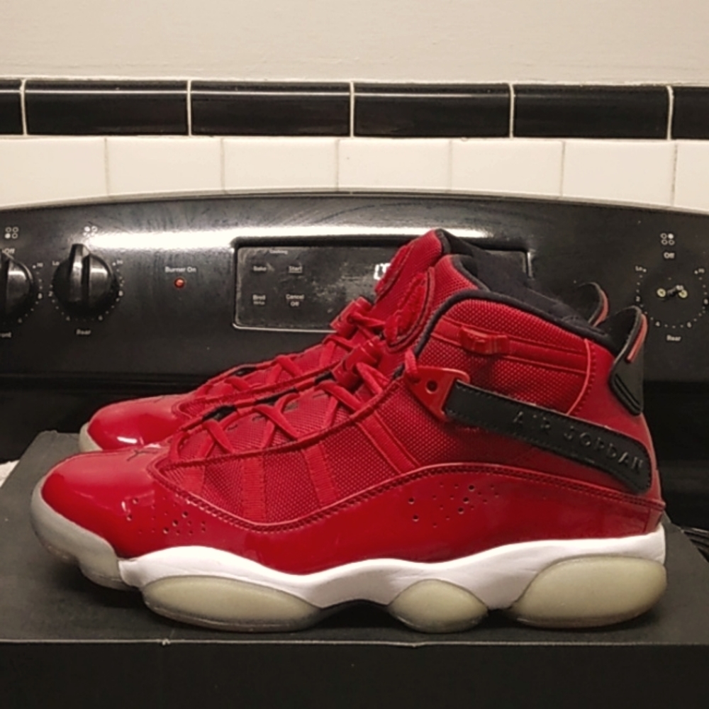 Air Jordan 6 rings (gym red) size 10 M/11.5 W